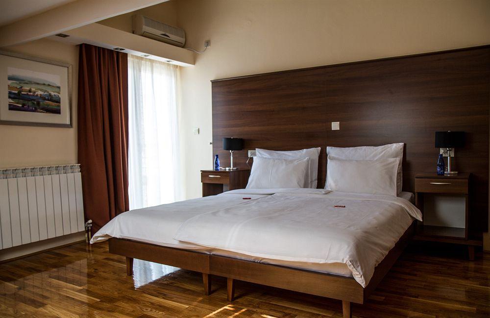Hotel M Podgoriçe Dış mekan fotoğraf